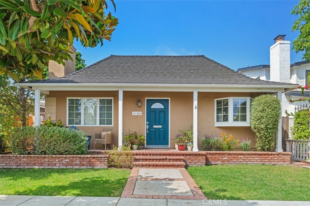 Property Photo:  315 Lakeview Avenue  CA 90803 