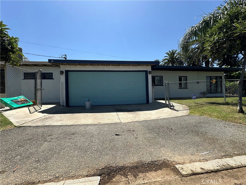 Property Photo:  2795 Pleasant Street  CA 92507 