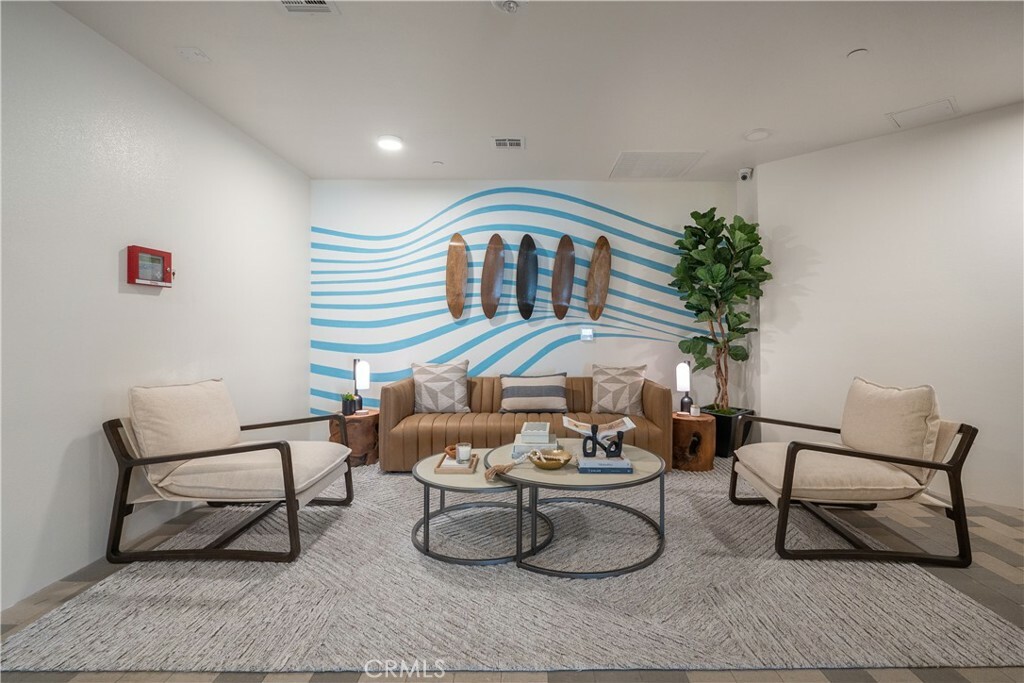 Property Photo: 414 Main Street 310 CA 92647