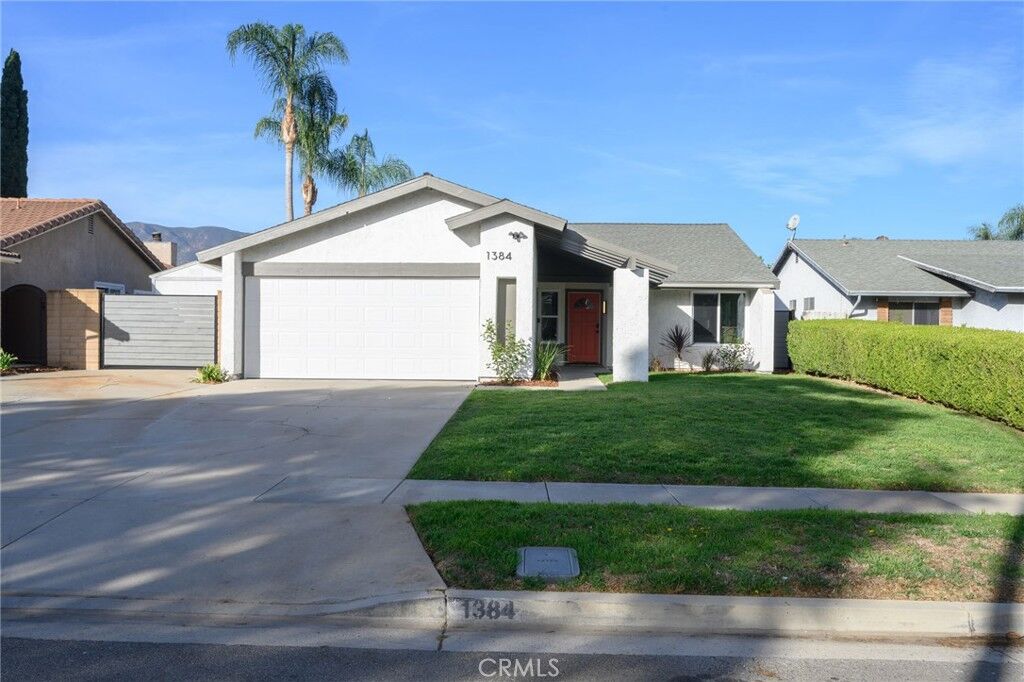 Property Photo: 1384 Emerald Street CA 92882