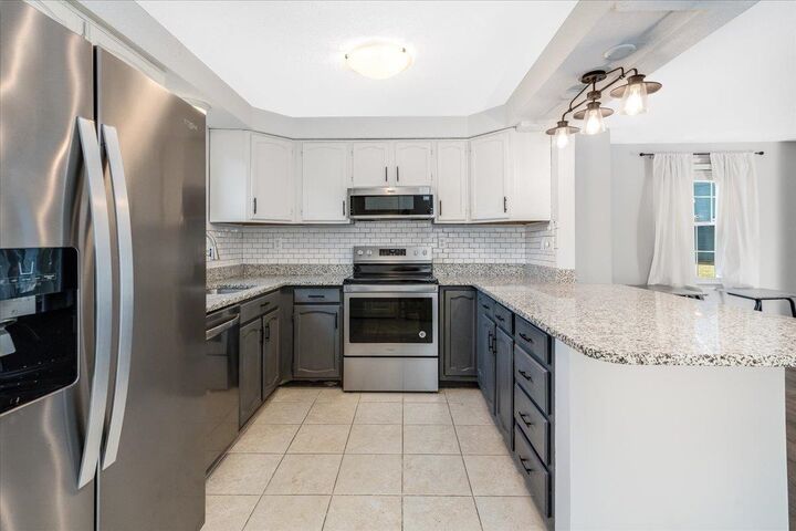 Property Photo:  51 Donovan Court  NH 03054 