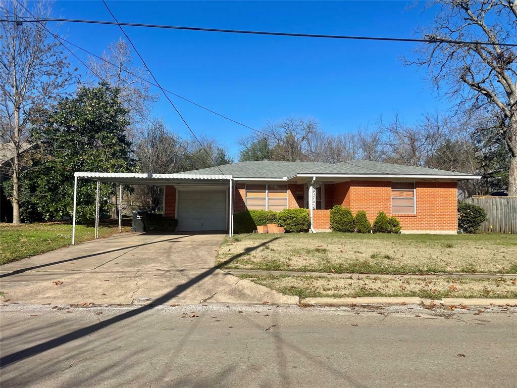 Property Photo:  1800 Walworth Street  TX 75401 