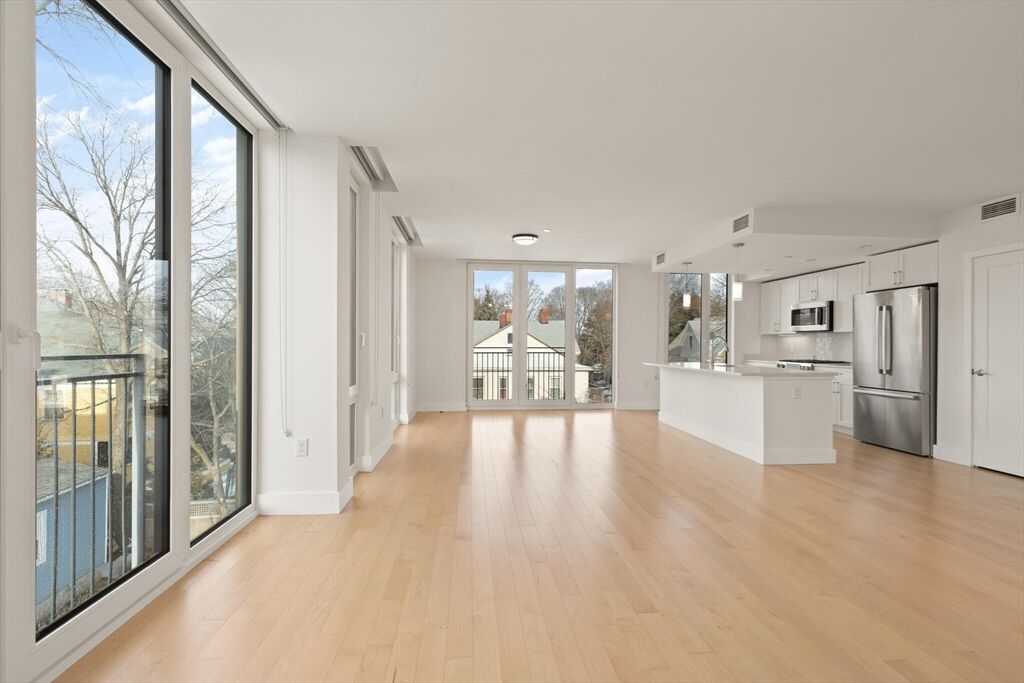 Property Photo:  7 Beech St 311  MA 02140 