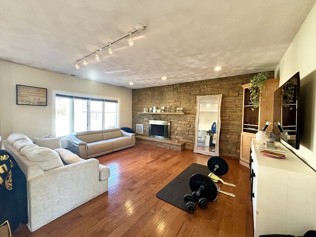 Property Photo:  117-119 Marshall Street  MA 02151 