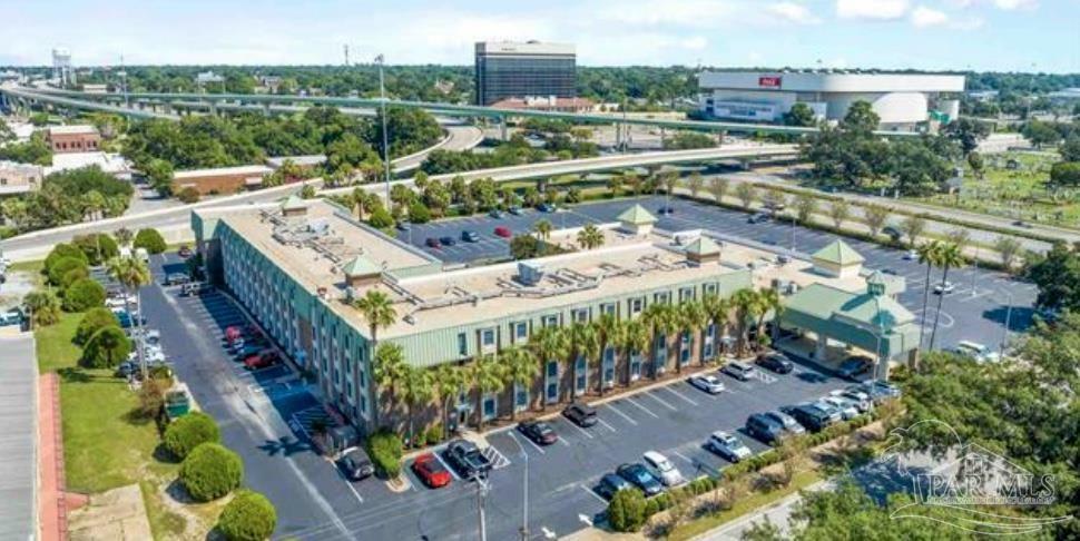 Property Photo: 224 E Garden St 251 FL 32502