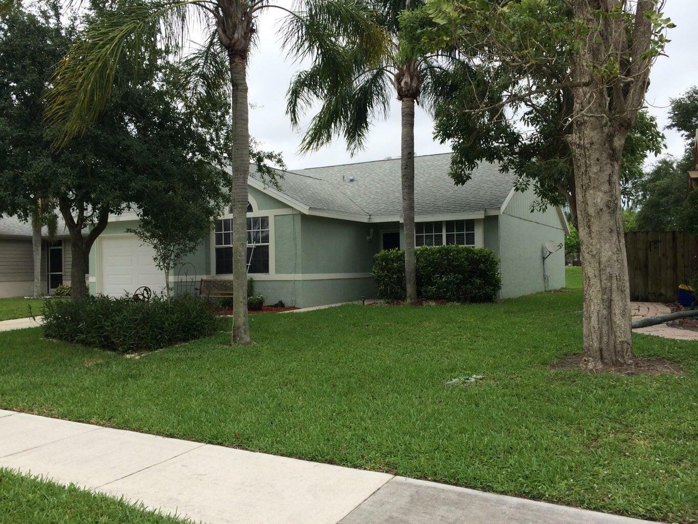 Property Photo:  7 Misty Laurel Circle  FL 33436 