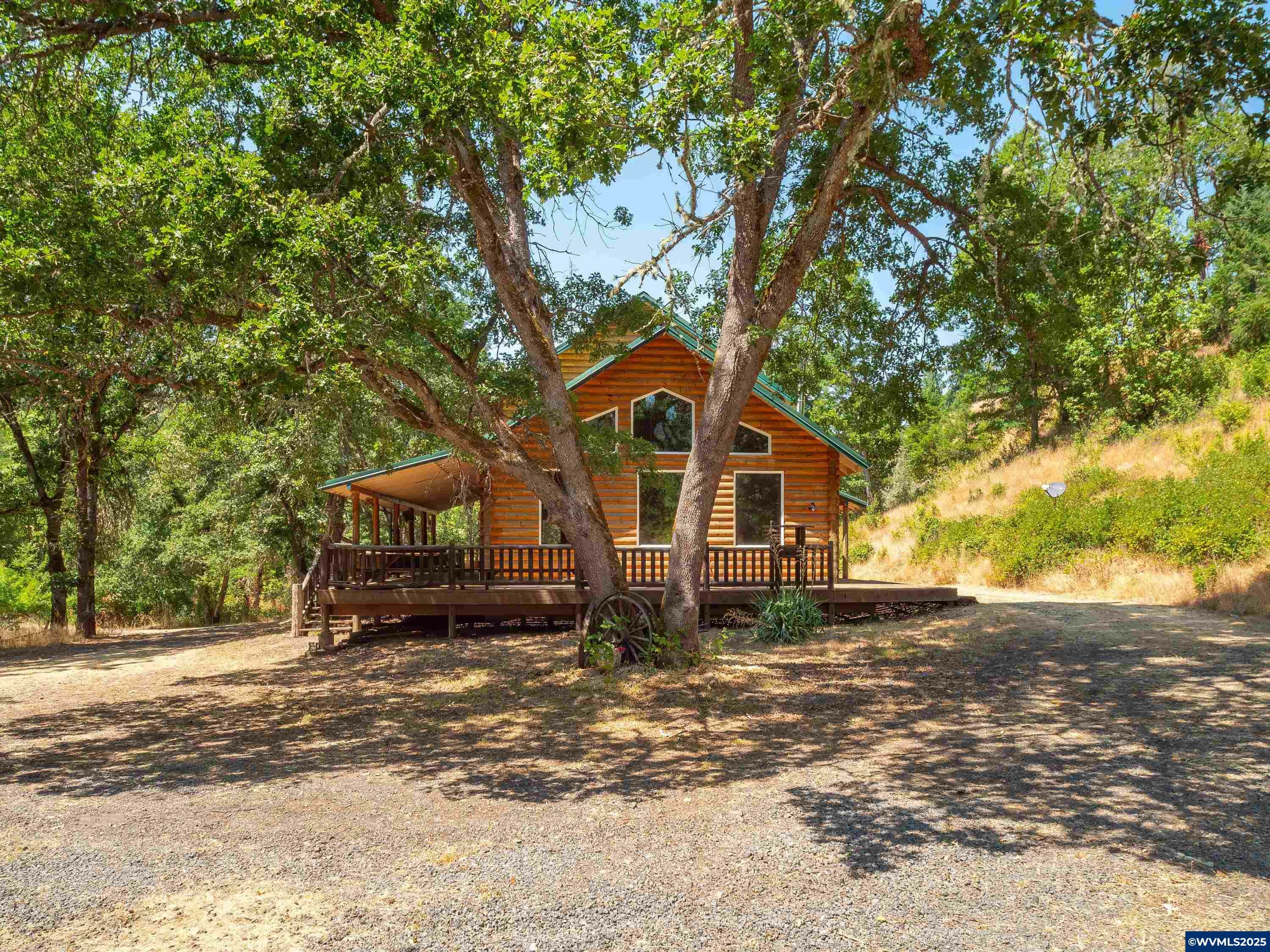 Property Photo:  1470  East Willis Creek Rd  OR 97496 