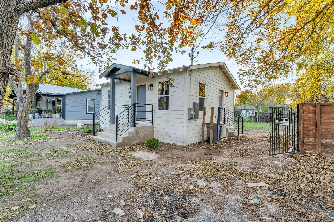 Property Photo:  1110 Richardine Avenue  TX 78721 