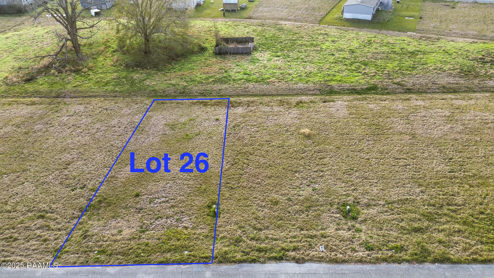Property Photo: 213 Laurelwood Drive LA 70501