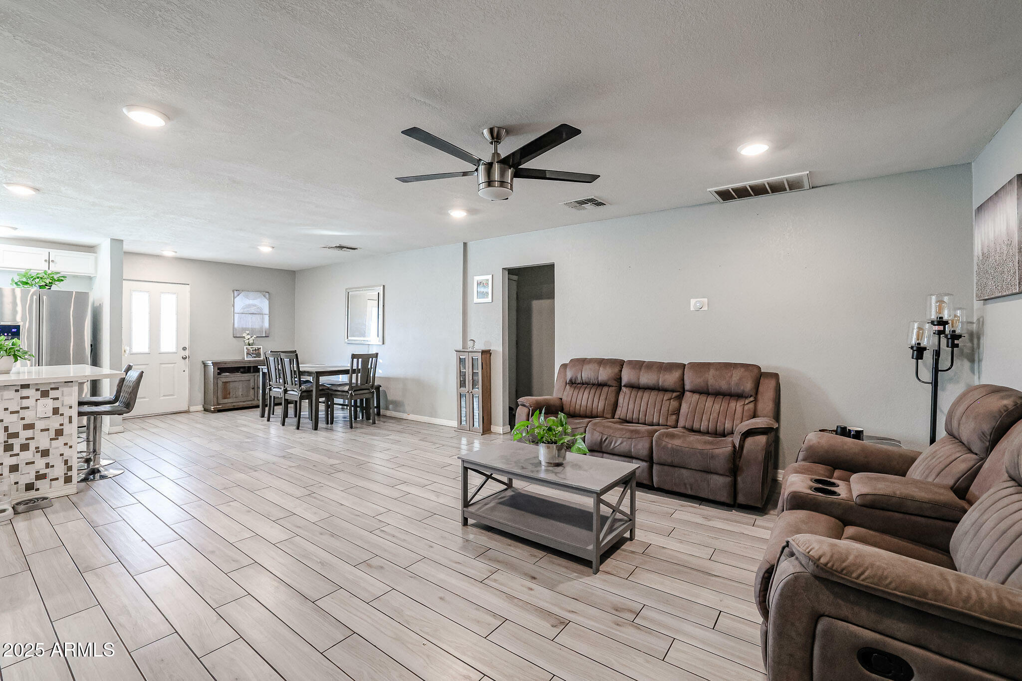 Property Photo: 3440 W Krall Street AZ 85017