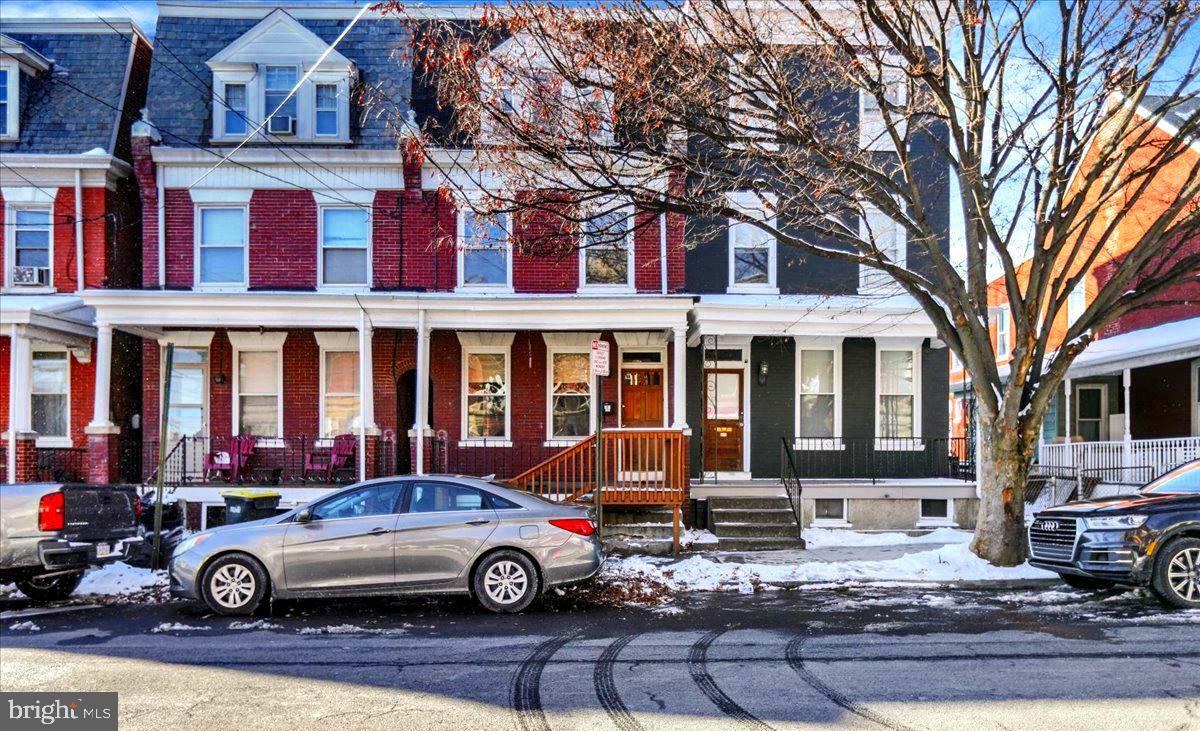 Property Photo:  608 N Plum Street  PA 17602 