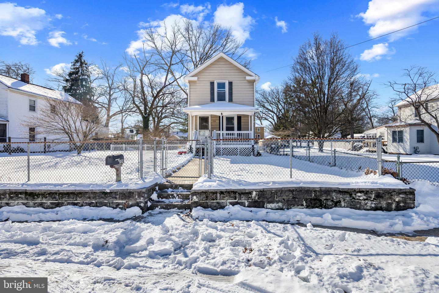 Property Photo: 209 3rd Avenue SW MD 21061