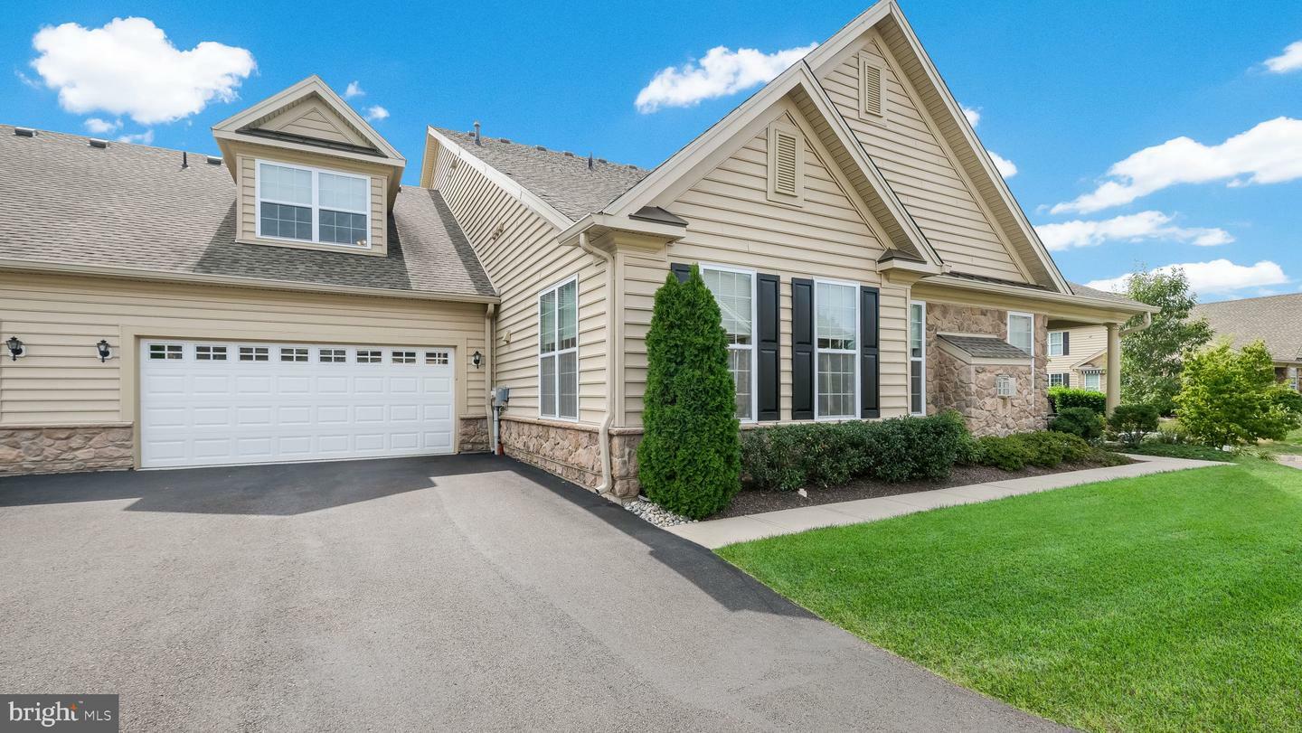 Property Photo:  4128 Spalding Drive  PA 18944 