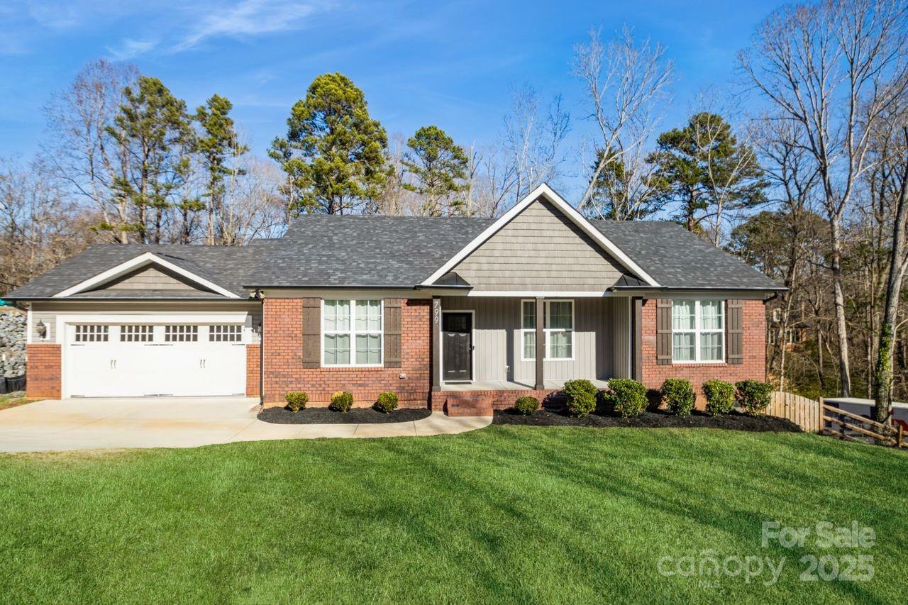 Property Photo:  799 Marble Street SE  NC 28025 