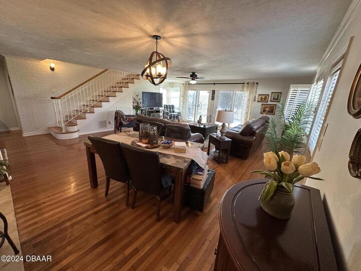 Property Photo:  482 Riverside Drive  FL 32176 