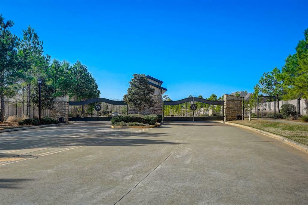 Property Photo:  213 Percheron Drive  TX 77382 