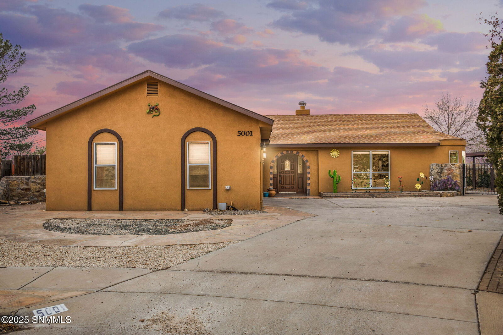 Property Photo:  5001 Shadow Mountain Road  NM 88011 