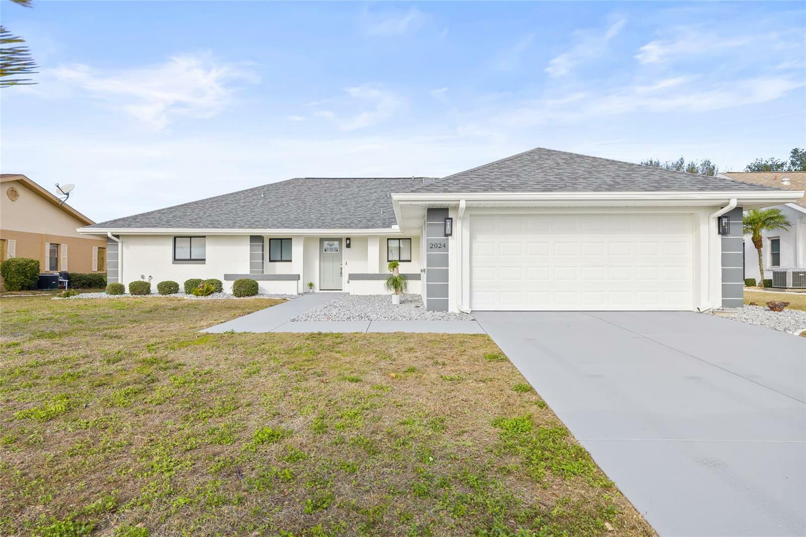 Property Photo: 2024 N Pebble Beach Boulevard FL 33573