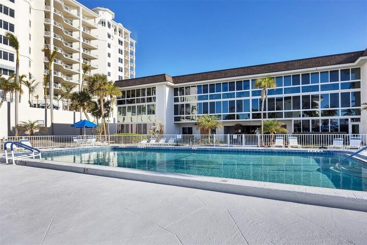 Property Photo: 2100 Benjamin Franklin Drive 108 FL 34236