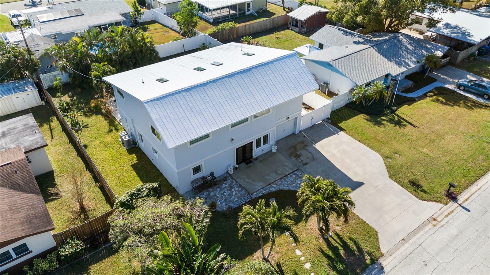 Property Photo:  1790 Ezelle Avenue  FL 33770 