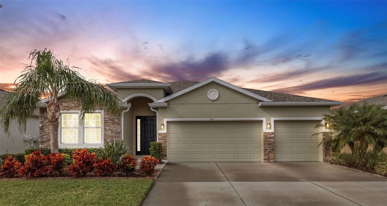 Property Photo: 452 Tierra Verde Way FL 34212