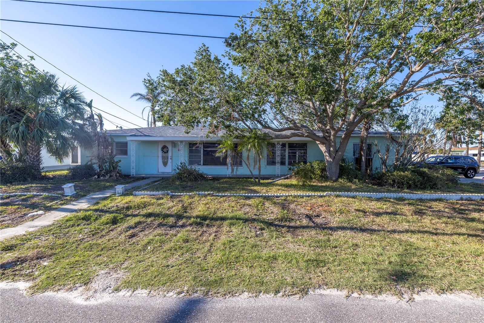 Property Photo: 104 159th Avenue FL 33708