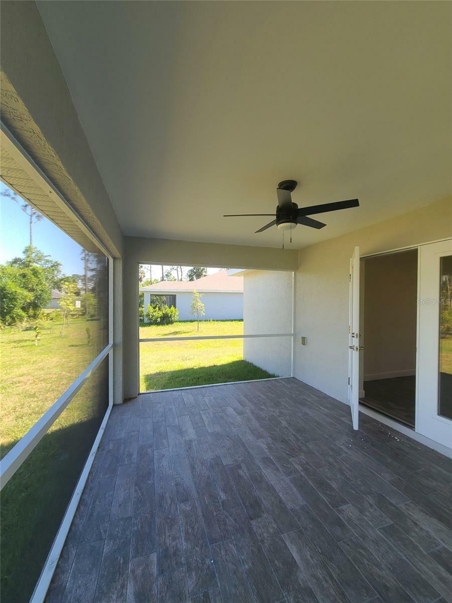 Property Photo:  5400 Jennings Boulevard  FL 33981 