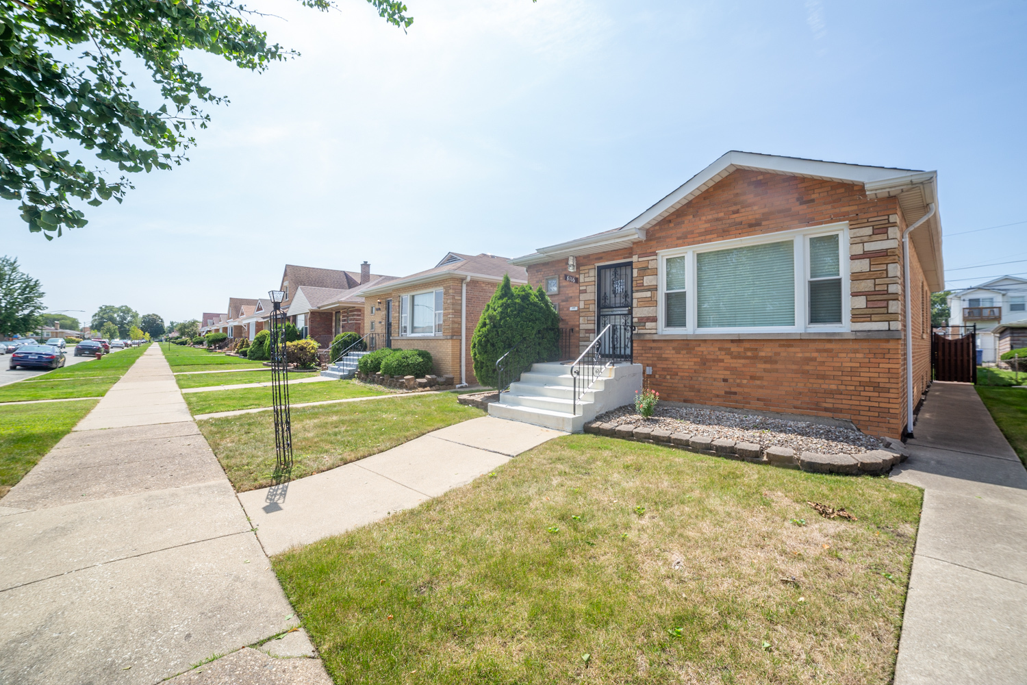 Property Photo:  8116 S Sacramento Avenue  IL 60652 