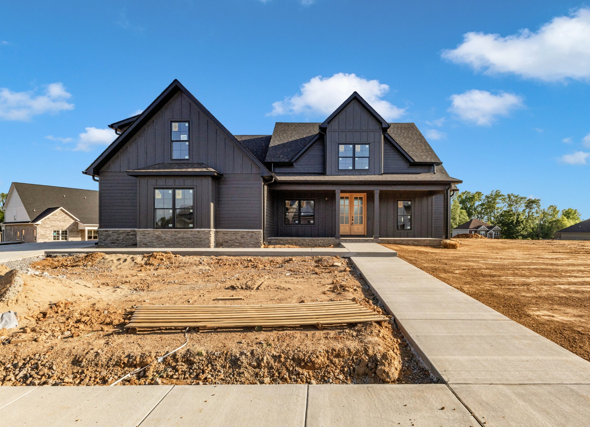 Property Photo: 2462 Ellsworth Dr TN 37043