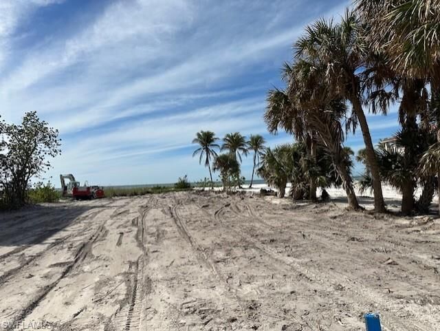Property Photo:  5840 Estero Blvd  FL 33931 