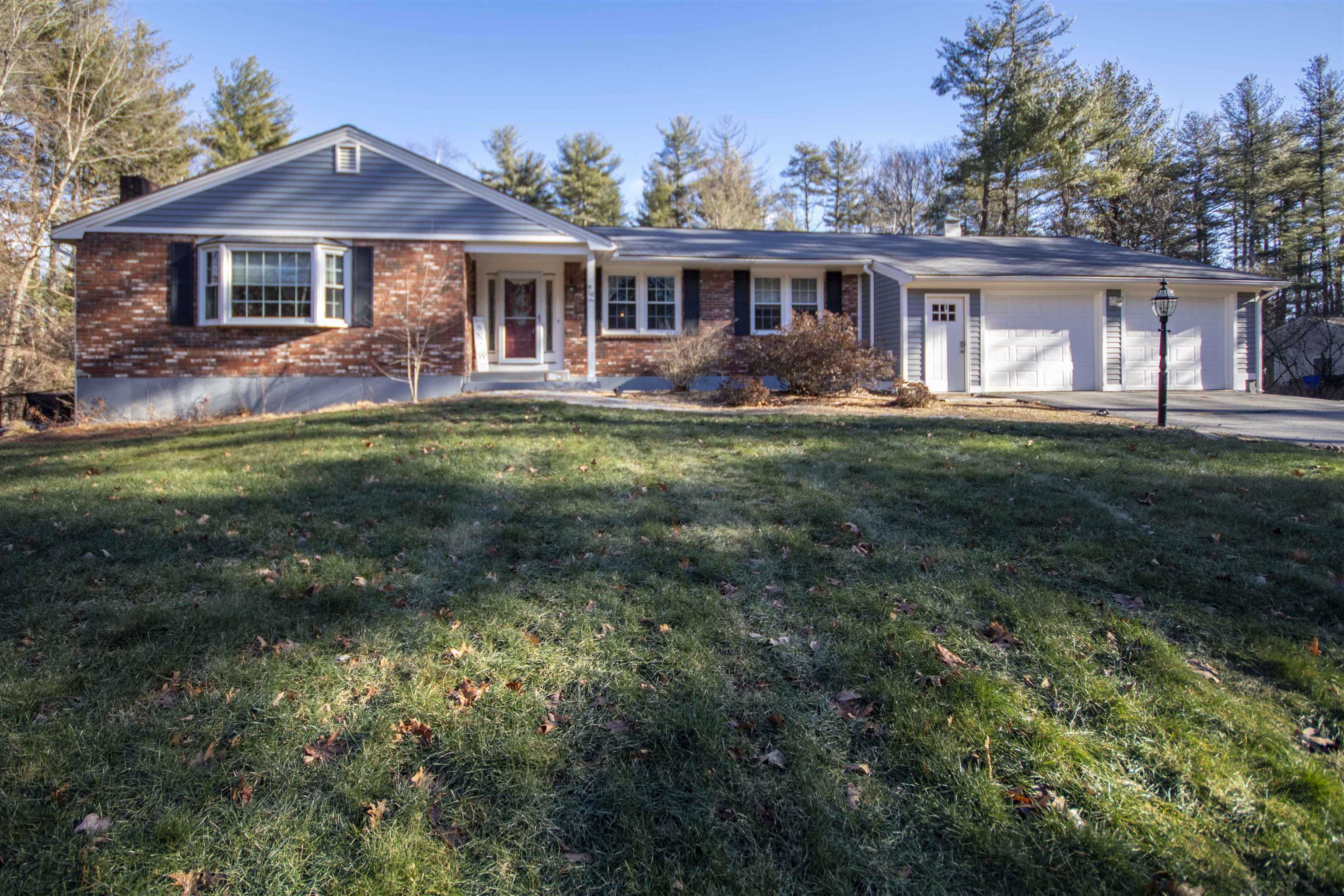 Property Photo:  10 Jefferson Drive  NH 03053 