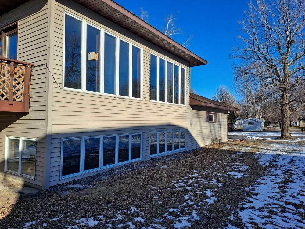 Property Photo:  560 Jackson Street SW  MN 55350 