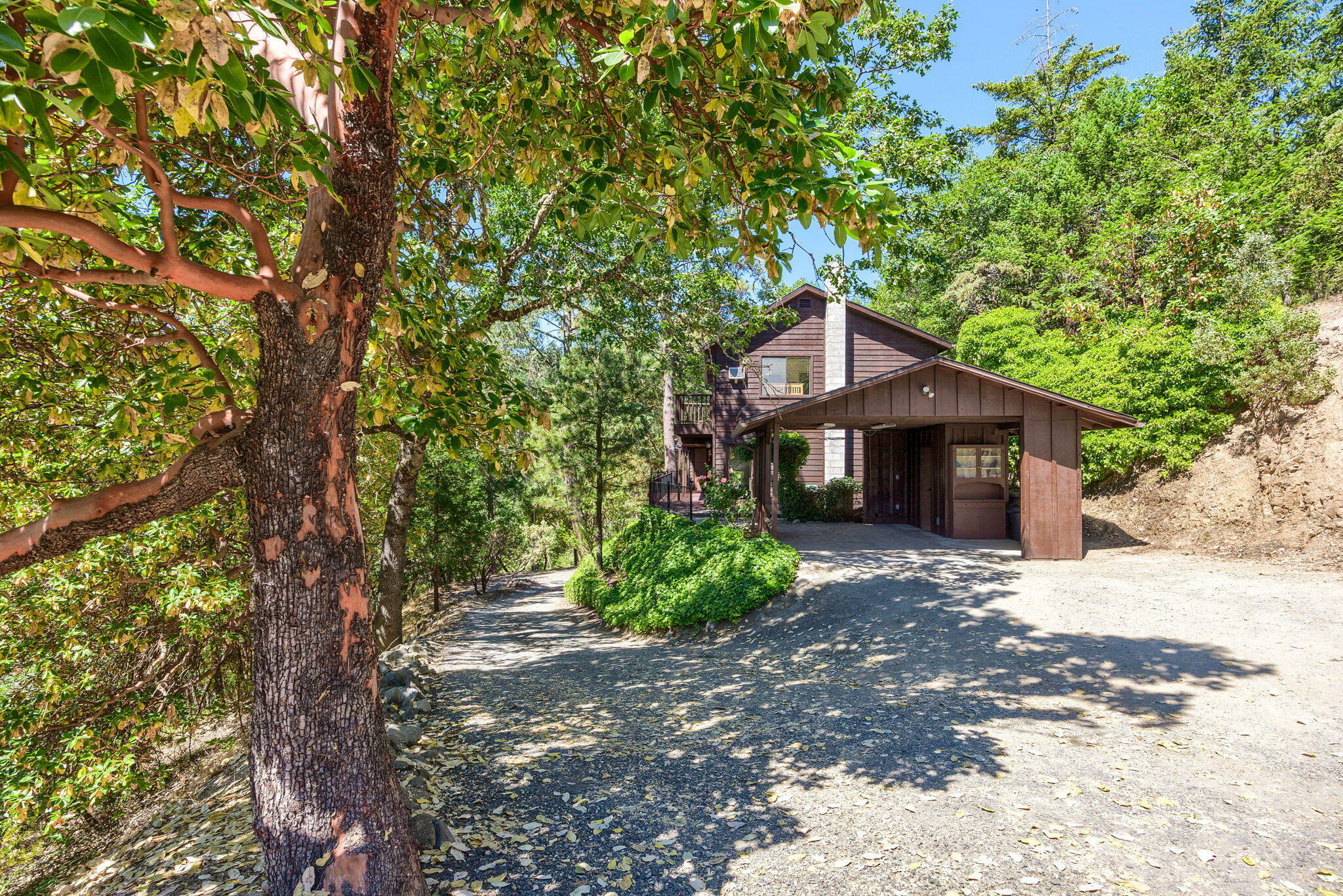 Property Photo:  500 Wagon Trail Drive  OR 97530 