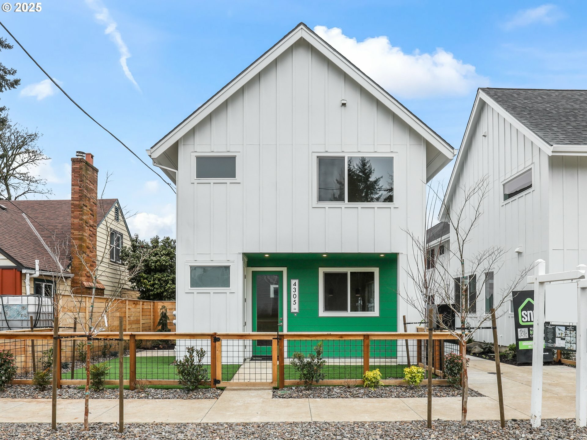 Property Photo: 4305 NE Mason St 8 OR 97211