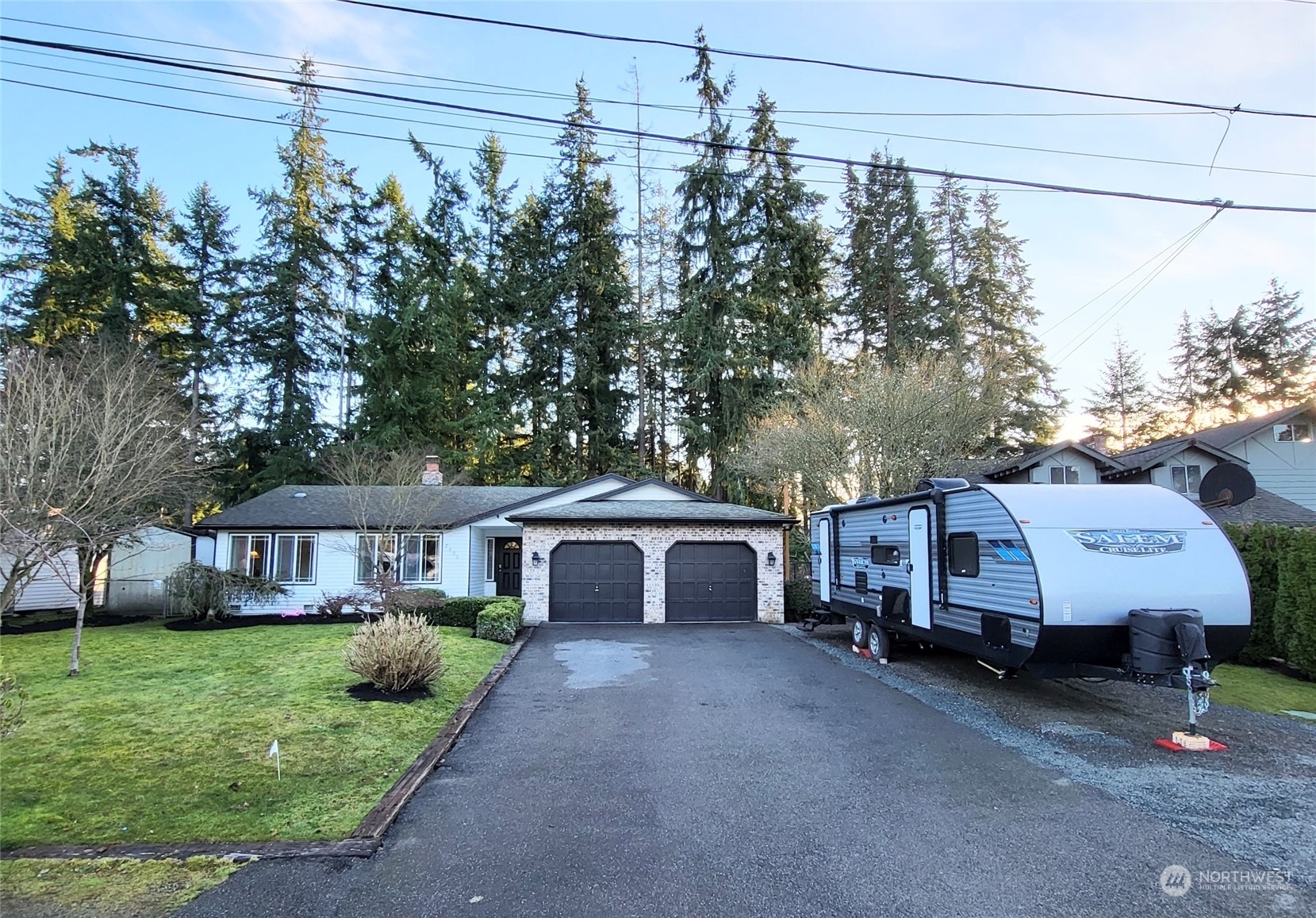 Property Photo:  7520  184th Place SW  WA 98026 