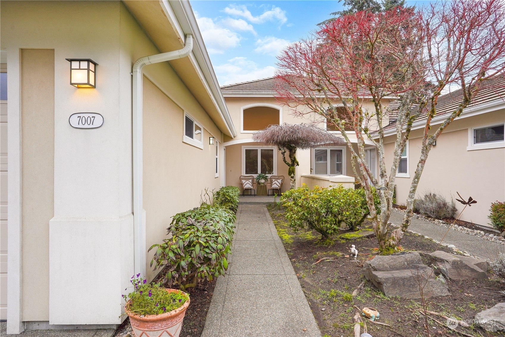 Property Photo:  7007  Fairway Lane SE  WA 98501 