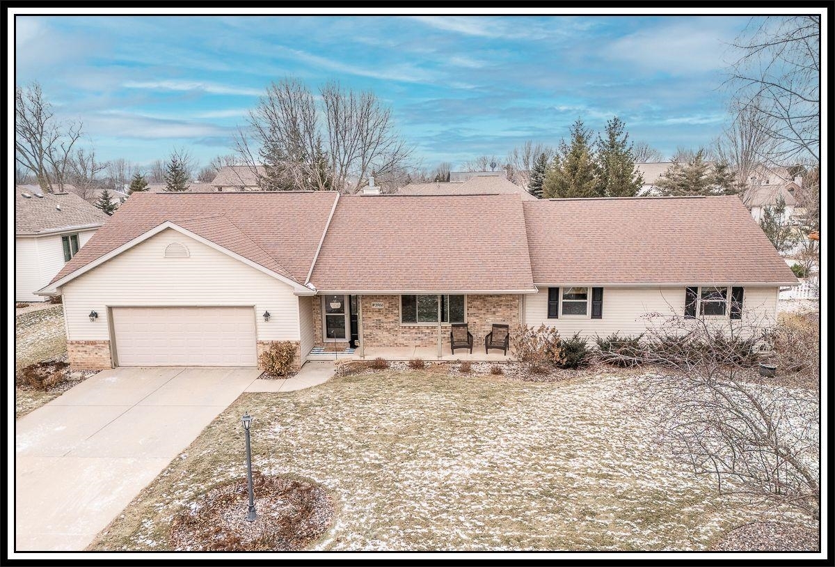 W5966 Blazing Star Drive  Appleton WI 54915-7418 photo