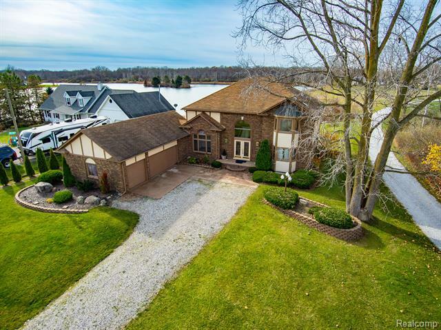 Property Photo: 73921 Omo Road MI 48005