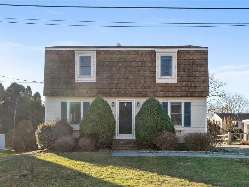 Property Photo:  186 Center Avenue  RI 02842 