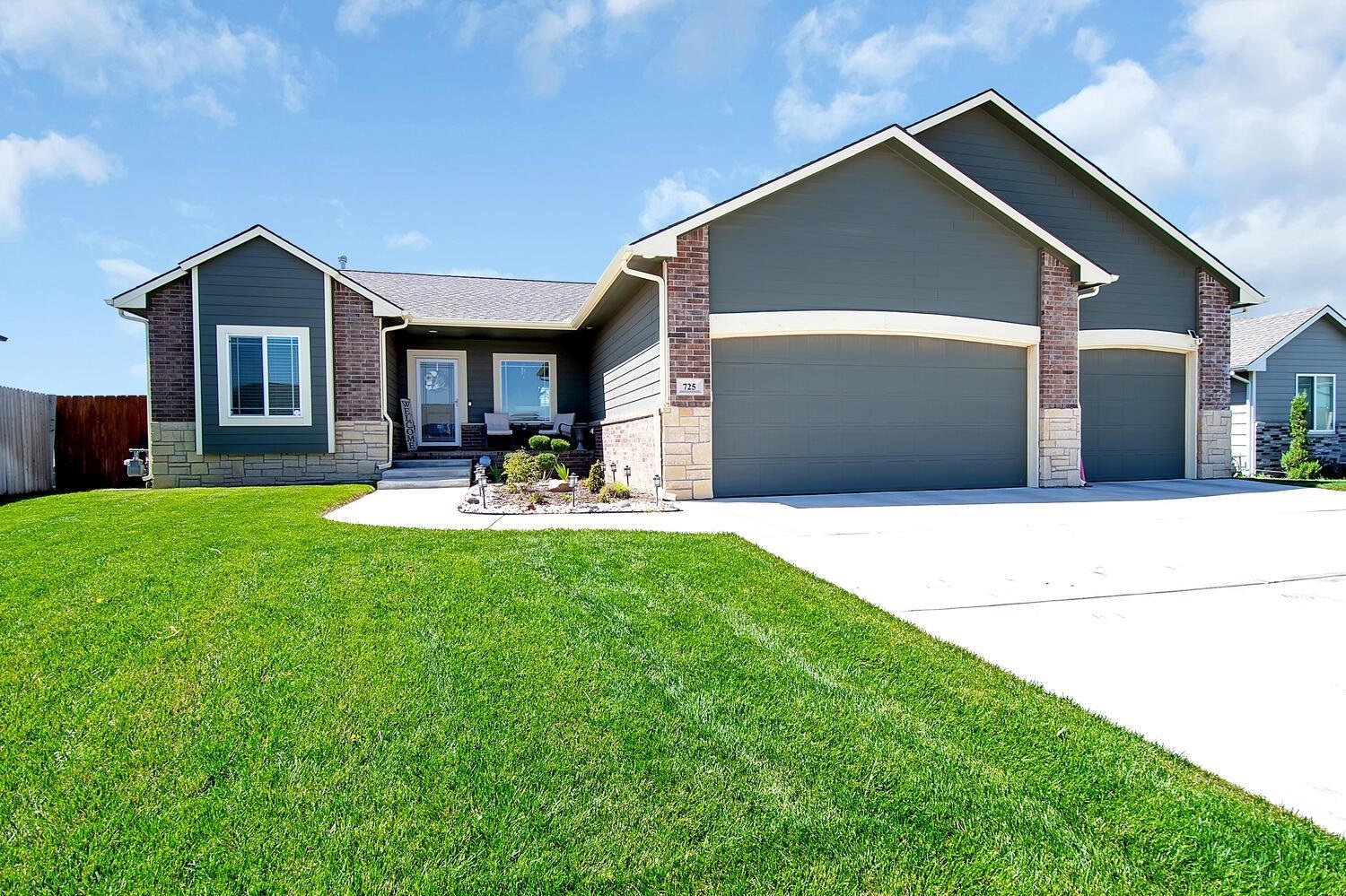 Property Photo: 725 N Casado St KS 67052