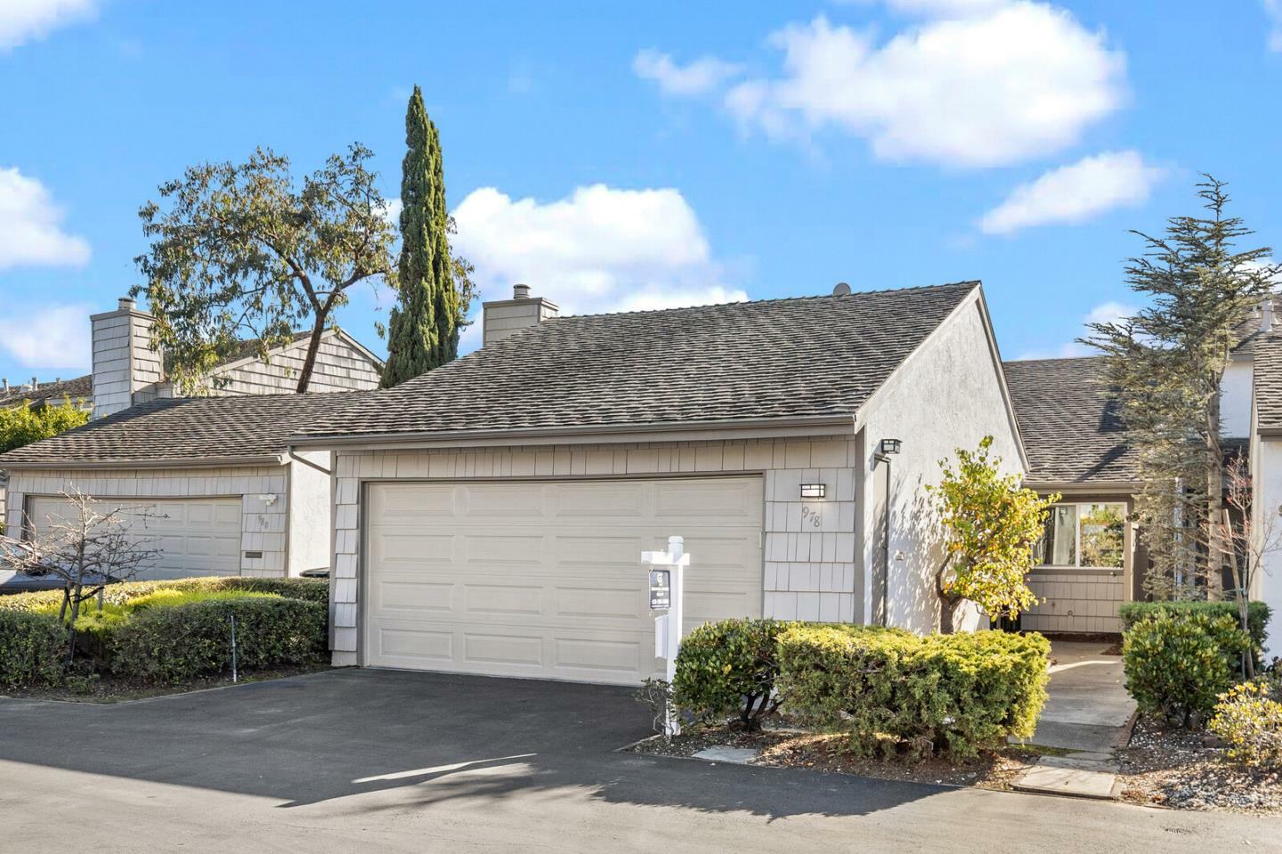 Property Photo:  978 Marquette Lane  CA 94404 