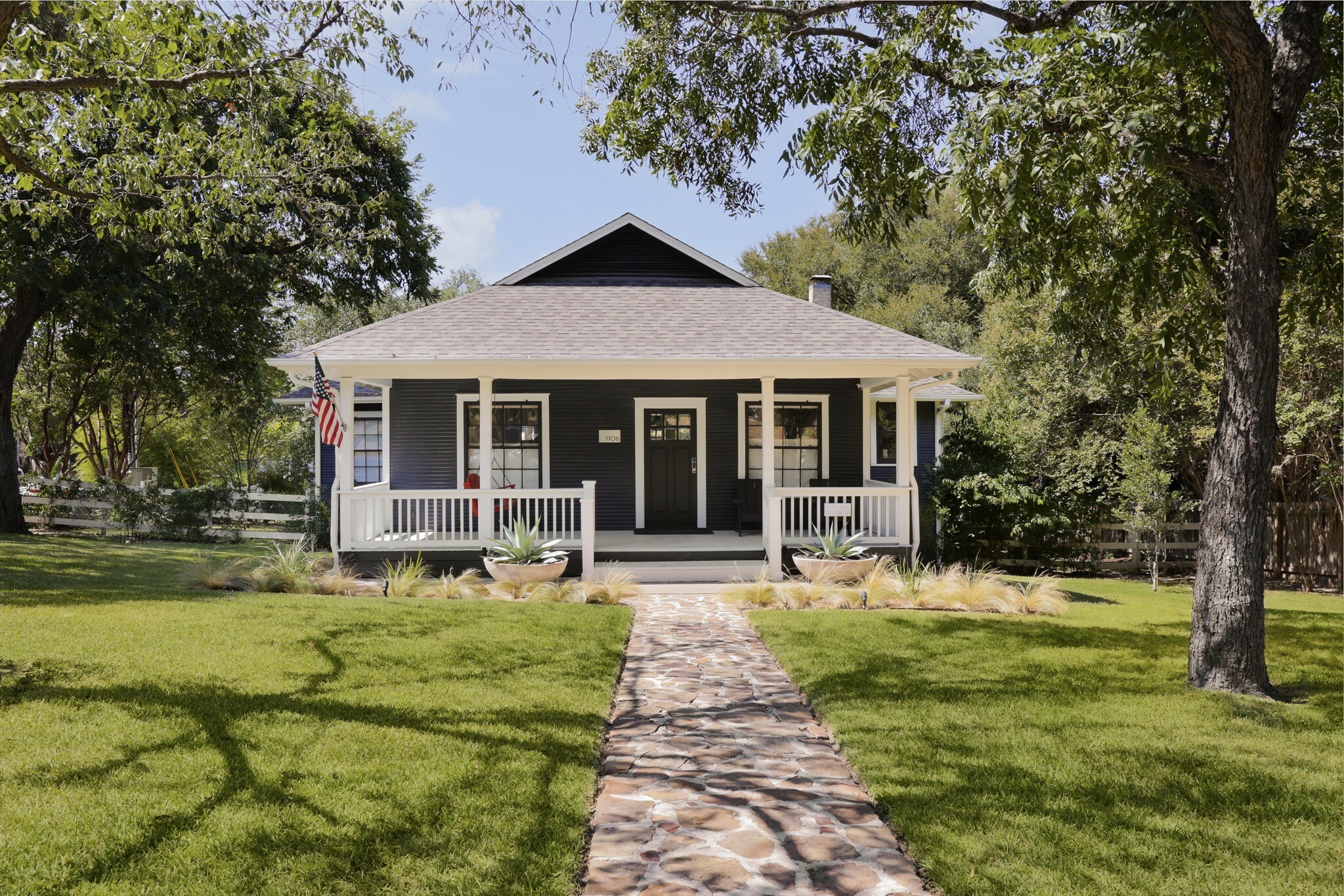 Property Photo:  1106 Newning Avenue  TX 78704 