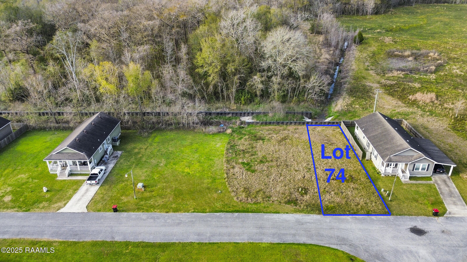 Property Photo: 111 Madeira Drive LA 70501