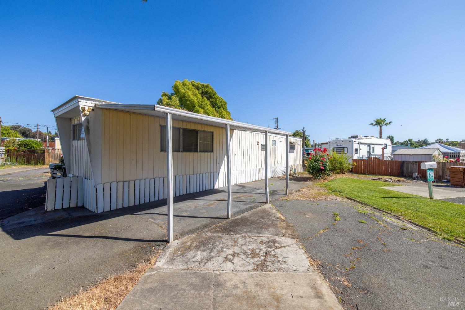 Property Photo:  225 Santa Rita Court  CA 94590 