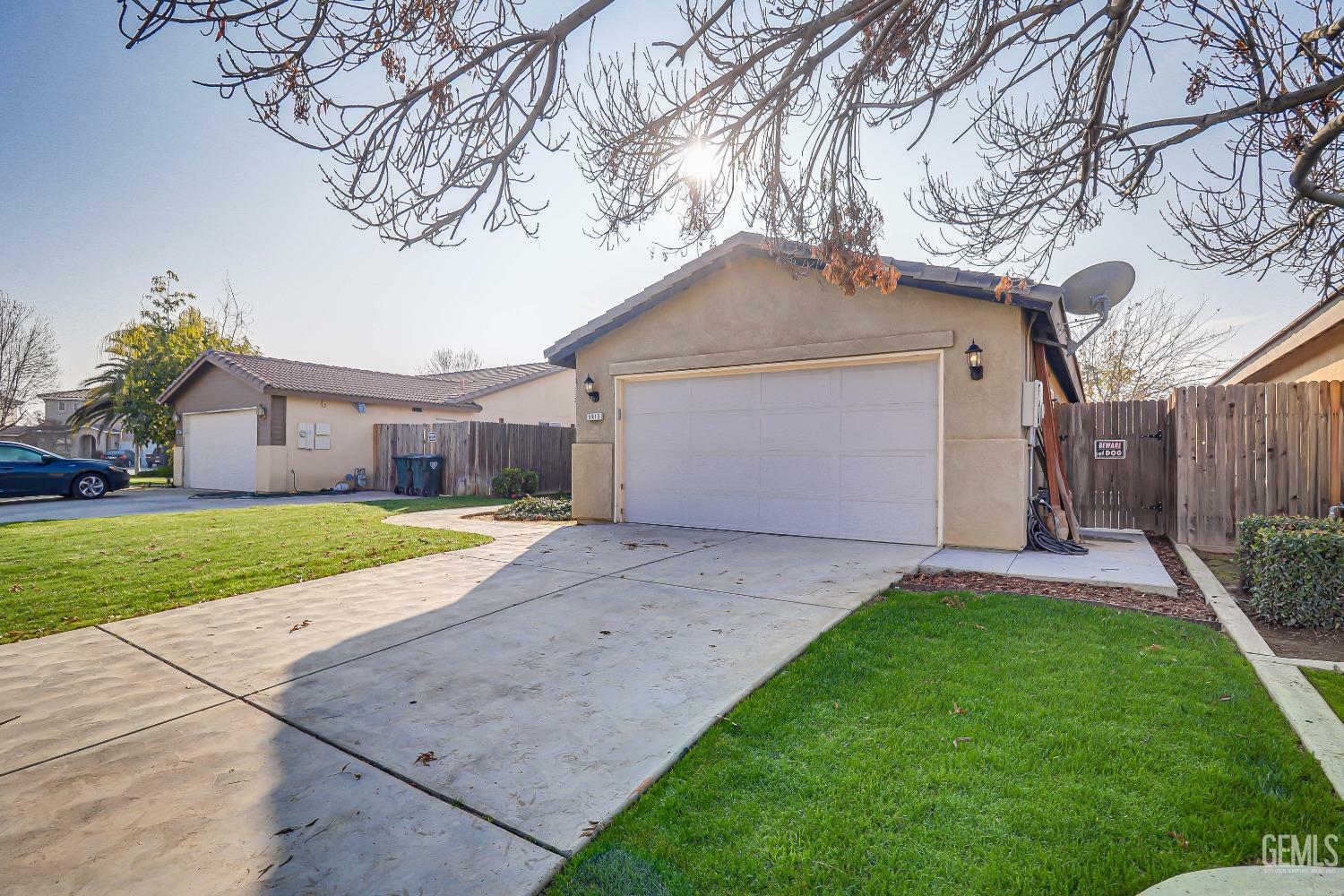 Property Photo:  5915 Asti Drive  CA 93308 