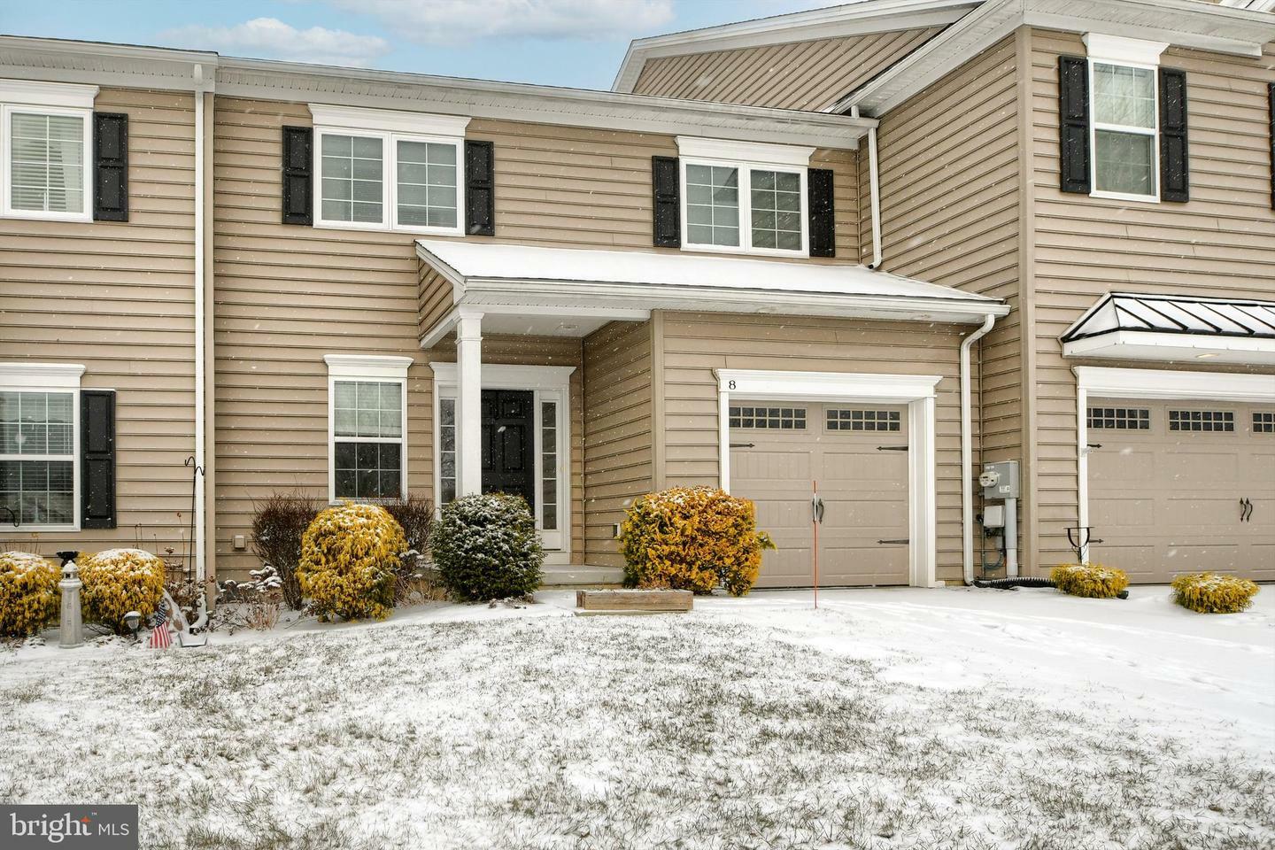 Property Photo:  8 New Village Greene Drive  PA 19344 