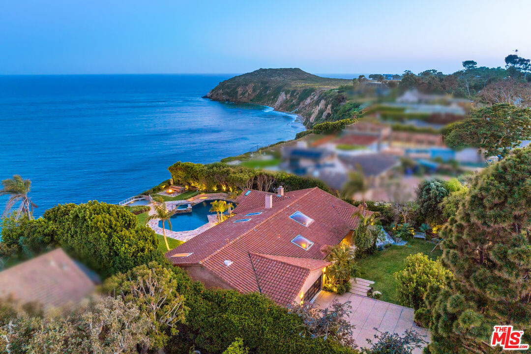 Property Photo: 29020 Cliffside Dr CA 90265