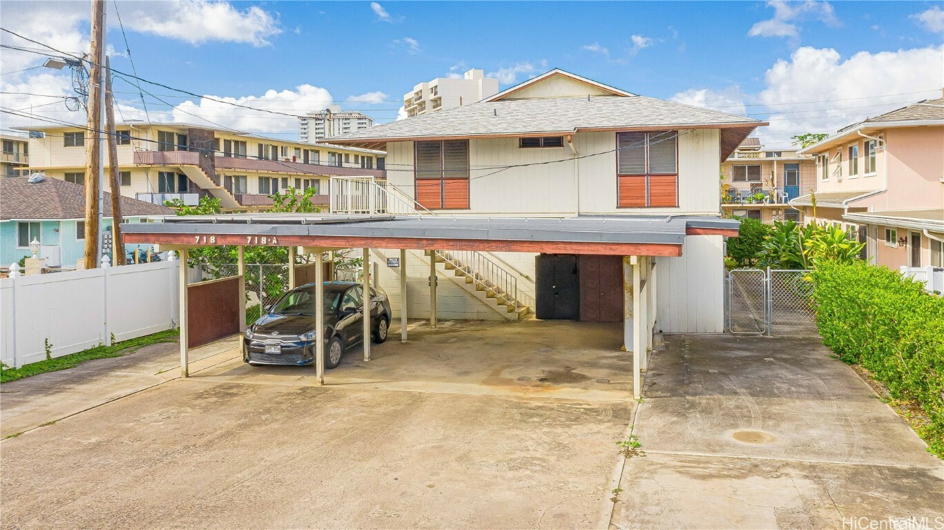 Property Photo:  718 Kaaloa Street  HI 96826 