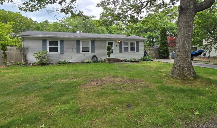16 Sagewood Drive  Shirley NY 11967 photo