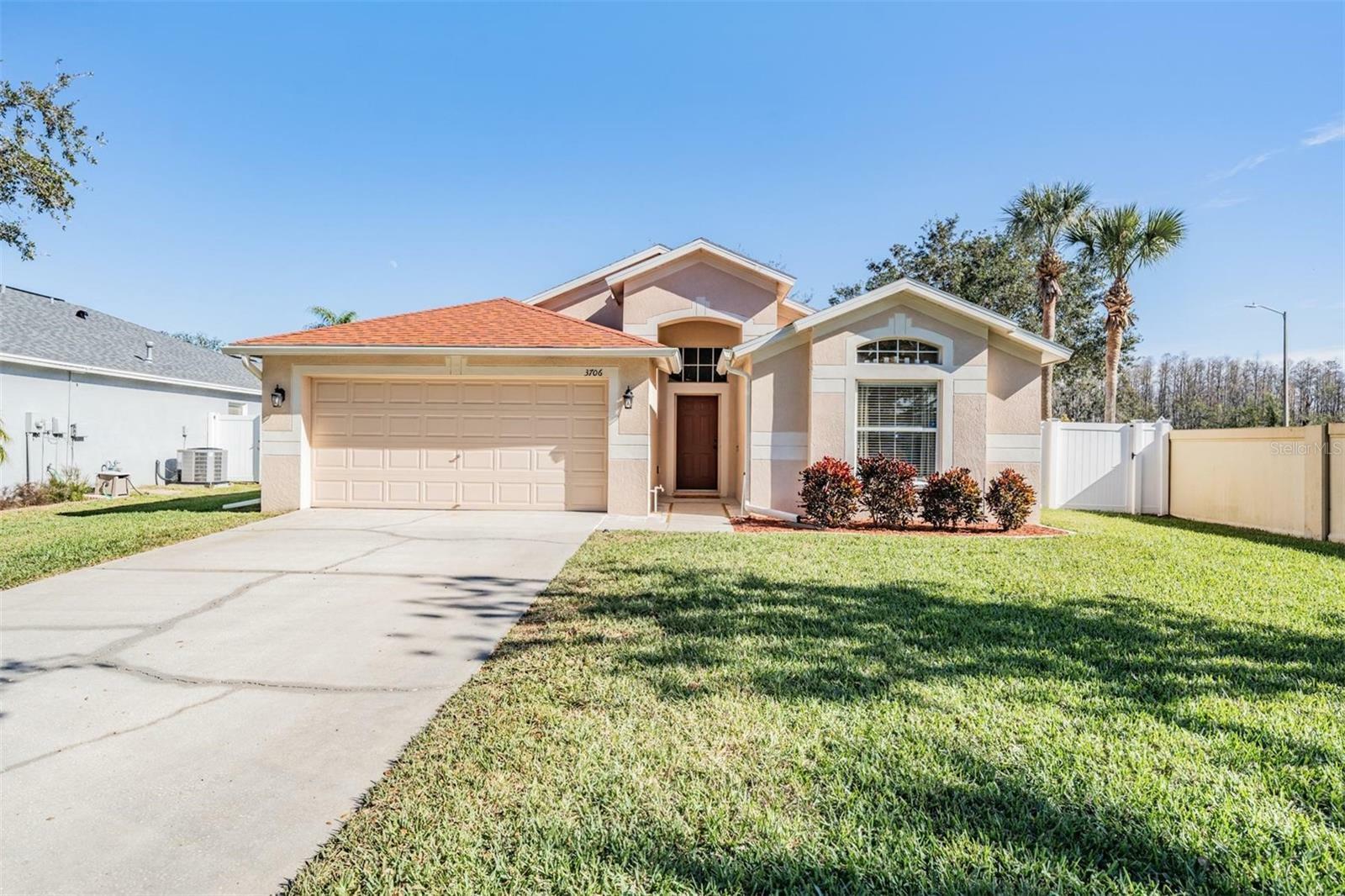 Property Photo:  3706 Lonewood Court  FL 34638 